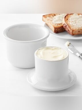 Williams Sonoma Breakfast Butter Keeper